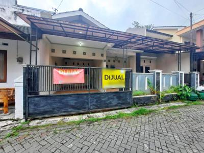 Rumah Jambon Dekat Jl Kabupaten, Jl Magelang, UGM, SKE, Tugu Jogja