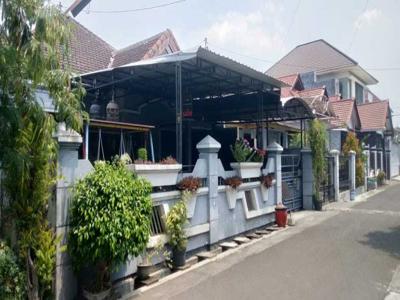 Rumah Jl Hayam Wuruk II No 9 Jombang Kota ( Belakang GOR )