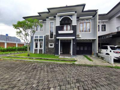 Rumah Mewah Di Perumahan Anggajaya Residence Dekat Hartono Mall, Sleman