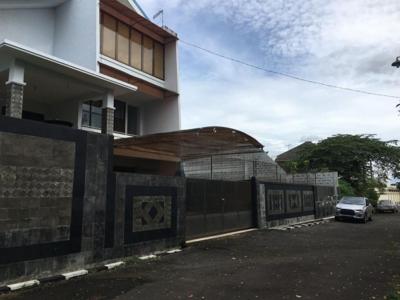 Rumah Mewah Dijual Di Perumahan Elit Dieng Malang GMK01833
