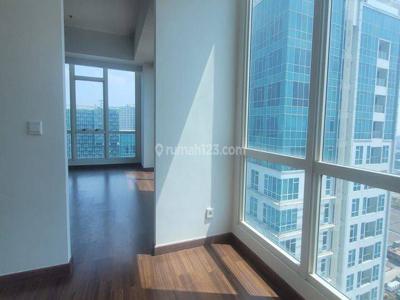 Apartemen Kensington 3 BR, private lift di Kelapa Gading