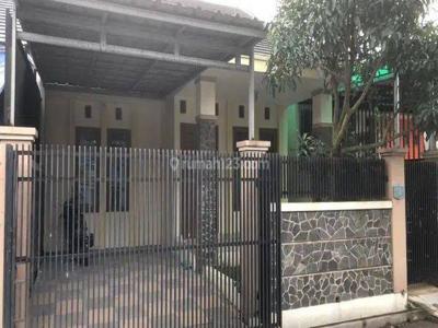 MURAH. Disewakan Rumah Nyaman di Antapani, Bandung