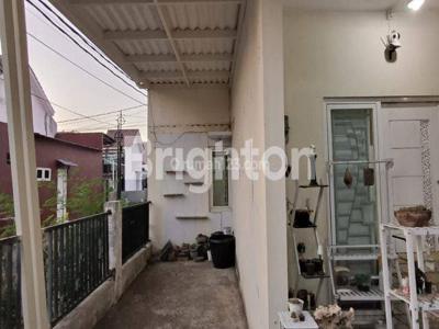 Rumah 2lt siap huni full furnished