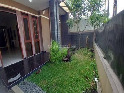 Rumah Bagus di Taman Holis Indah 2 SHM Barat