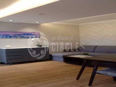 The Majesty Apartment 1 BR Unfurnished Bagus