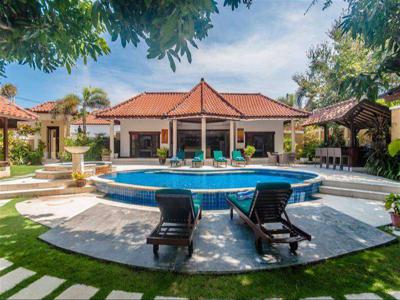 Disewakan Harian Villa Keluarga 3 kamar di Seminyak Bali - BVI6058