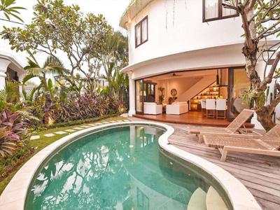 Sewa Harian Villa Modern 2 Kamar Tidur di Seminyak Bali - BVI35001