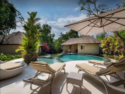 Sewa Harian Villa Mewah 14 Kamar di Uluwatu Bali - BVI46144