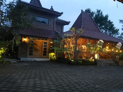 Cafe Bangunan Baru Bonus Villa Area Buring Kota Malang