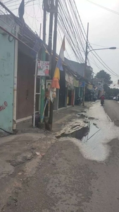 Dijual rumah dan 4 kios lokasi pinggir jalan utk usaha di jakasampurna