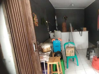 Dioper sewa 1 unit kios pinggir jalan ramai