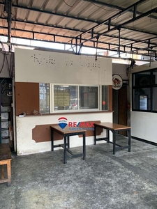 Disewakan Kios Semi Foodcourt Pinggir jalan di Tanjung Duren, Jakbar