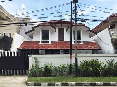 Disewakan Rumah di Ancol Barat 14x25 Semi Furnished, Ancol, Jakut