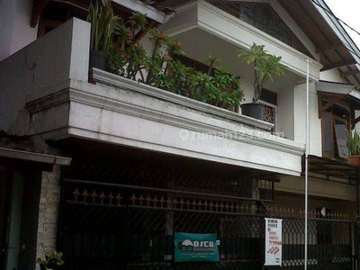 Disewakan Rumah di Margahayu Raya Bandung Dengan 5 Kamar Tidur