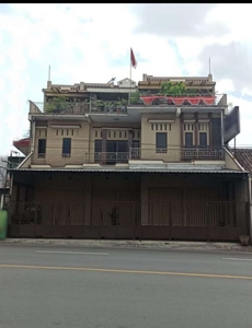 Ruko 3 Lantai Siap Huni di Banjarsari Surakarta (HH)