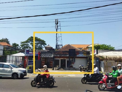 Ruko Disewakan di jalan utama, area Seminyak