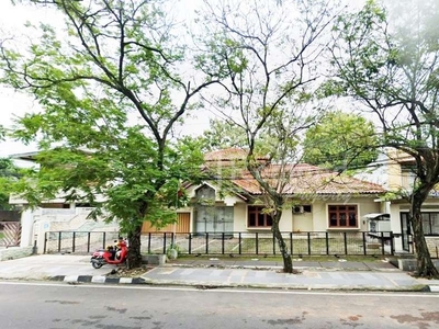 Rumah di Menteri Supeno, Semarang ( Vn 5731 )