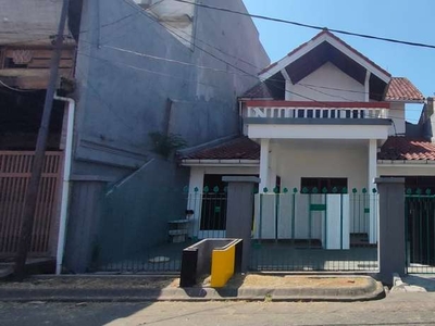 Rumah Disewakan Gayungsari Surabaya Selatan