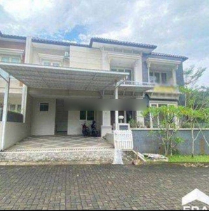 Rumah minimalis mewah tengah kota Semarang siap pakai dekat tol dekat