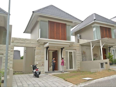 Rumah Modern di Lingkungan Elite Citra Grand Mutiara Jalan Wates