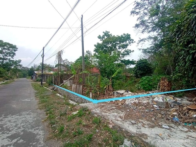 Tanah Bagus Barat Jalan Tajem Lingkungan Asri Wedomartani