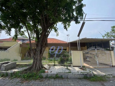 Di Jual Rumah Dharmahusada Utara Lokasi Strategis