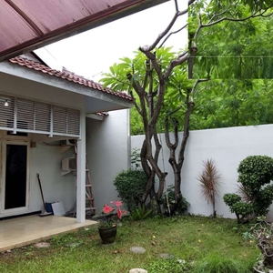 Dijual Cepat Turun Harga Rumah SHM di Darmo Sentosa Raya Surabaya
