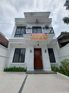 Dijual Rumah Baru - SENTUL CITY - Dekat Summarecon Bogor - SIAP HUNI