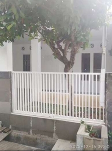 Dijual Rumah Di Graha Raya.