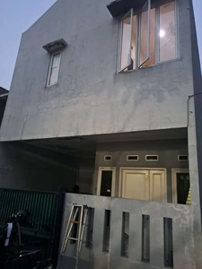 Dijual rumah plus kos kosan