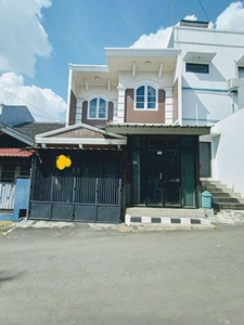 Rumah 2 Lantai Pinggir Jalan di Curug Kalimalang Jaticempaka Bekasi