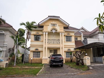 Rumah di Pakuwon City Surabaya, Virginia Regency