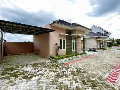 Rumah Jalan Godean Dekat SKE Jl. Kabupaten