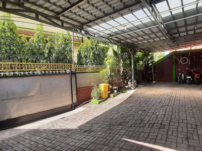 Rumah Komersial Untuk Studio Musik Dan Gudang Di Duren Sawit