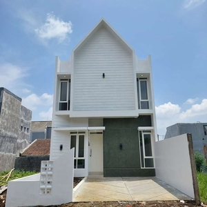 Rumah kost modern dua lantai dekat universitas brawijaya malang
