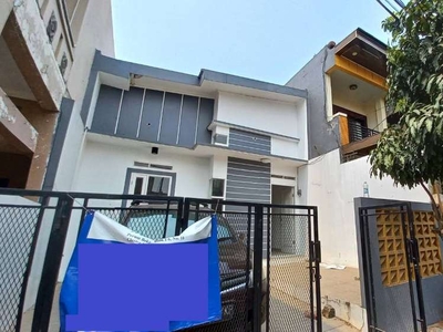 TURUN HARGA RUMAH PLUS MEZZANINE LOKASI STRATEGIS DI GRAHA HARAPAN