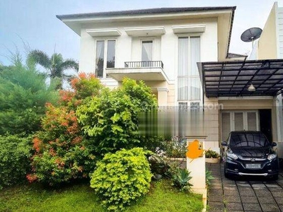 Di Jual Cepat Rumah Second 2 Lantai Semi Furnish