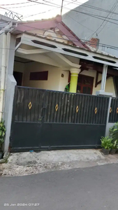 Di jual rumah + kontrakan di jakarta selatan