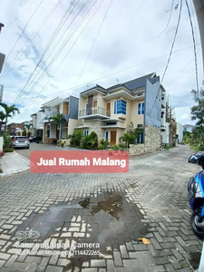 Dijual Rumah Baru murah 4 kamar dekat kampus Brawijaya & Poltek Malang