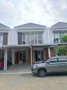 Dijual Rumah cantik , baru dan siap huni , 2.5 lantai di Cluster Nar