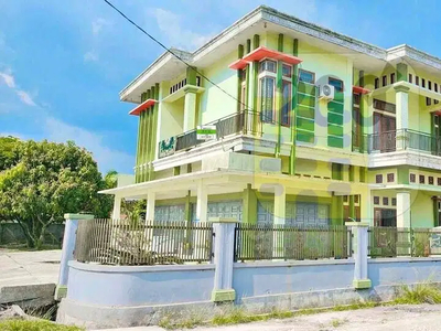 Dijual Rumah Dengan Tanah Yang Luas Bisa Buat Bangun Ruko Di Pekanbaru