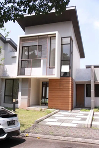 Dijual rumah di Avani bsd cluster desha