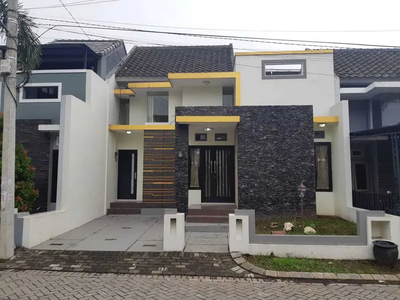 DIJUAL RUMAH DI PERUM PATRALAND TASIKMADU MALANG