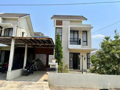 Dijual Rumah Hoek 2 lantai di Cluster Balsa Green Ara Bekasi Utara
