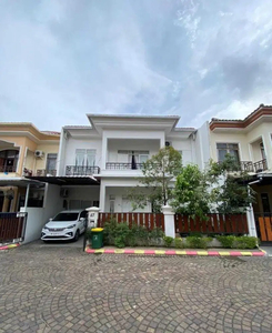 Dijual rumah luxury dalam perumahan dekat Tugu Jogja dan Mirota Kampus