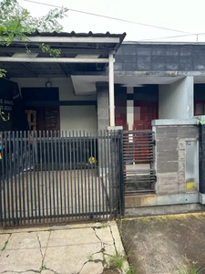 Disewakan rumah di belakang Hotel Ghotic Cijawura Girang Kota Bandung