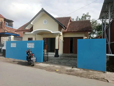 Disewakan rumah di jl kabupaten