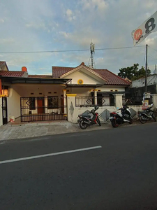 Jual BU Rumah 1.5 lantai di pesangrahan Jakarta Selatan