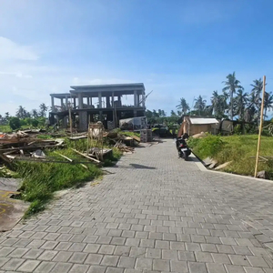 Jual Tanah Komersil Lingkungan Villa Dekat Ke Pantai Mengening