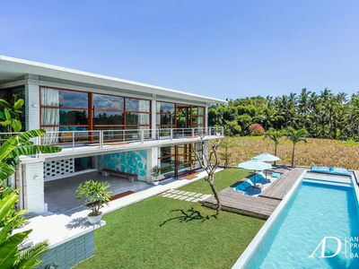LEASEHOLD 5-BED VILLA IN TANAH LOT OFFERS STUNNING PADDI VIEWS